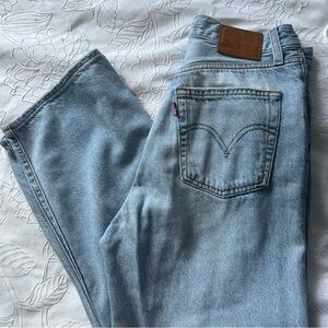 Levi’s Jean Ribcage Straight